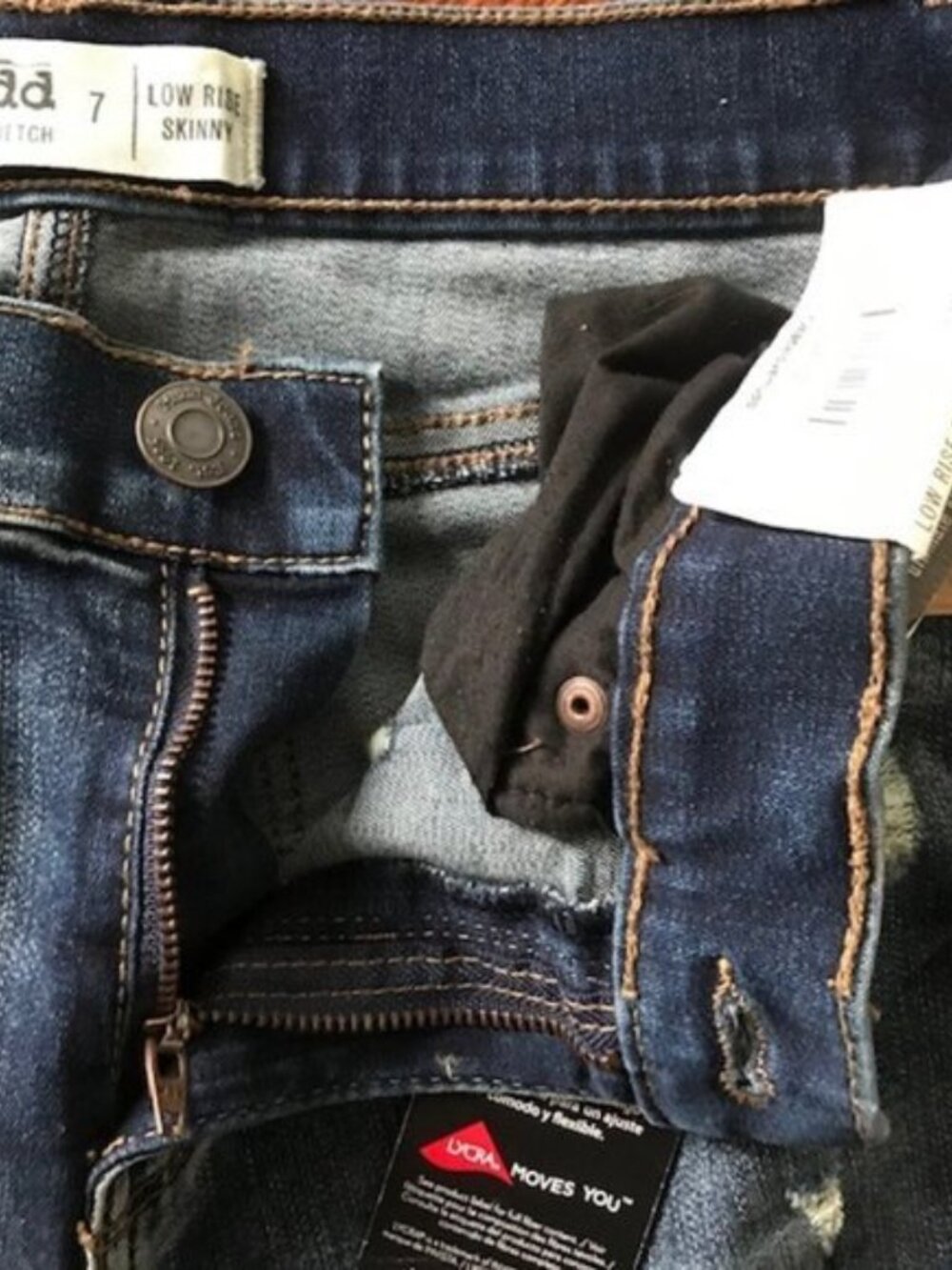MUDD Juniors Size 7 Skinny Jeans Low Rise Distressed NWT - Picture 4 of 10